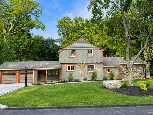 556 Babbling Brook Lane, Valley Cottage, NY 10989