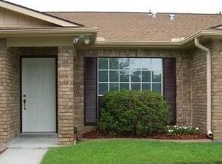 3261 Chimney Ln, Harvey, LA 70058