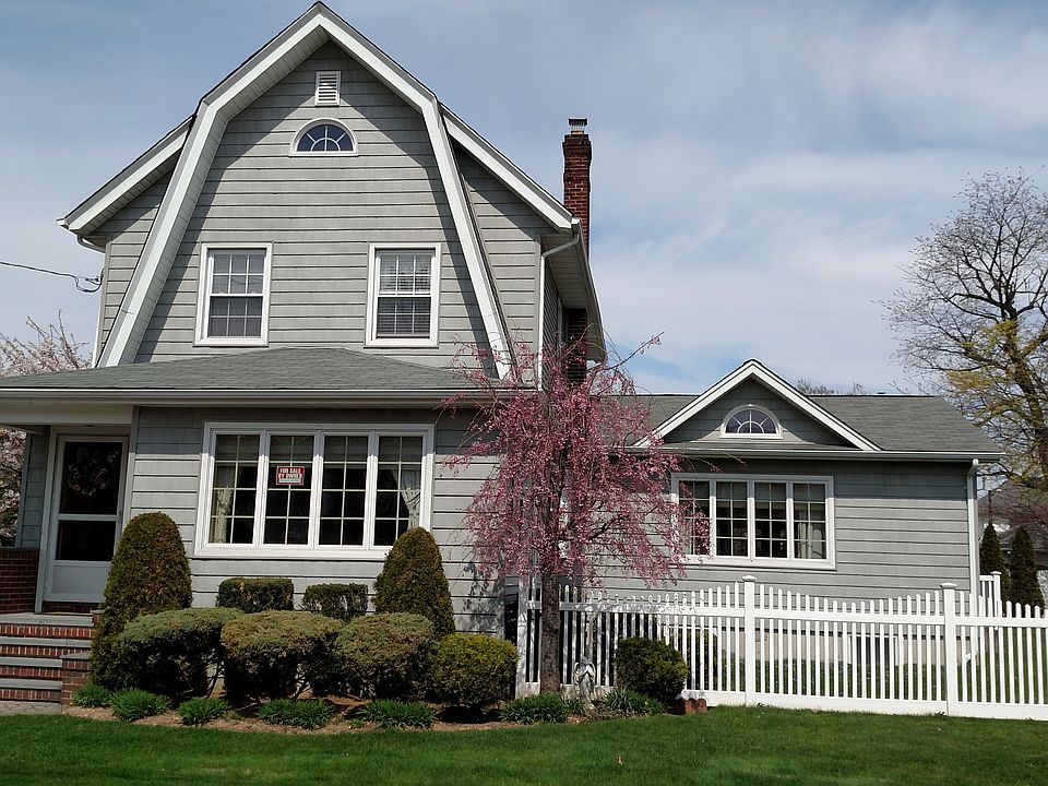 1st image of 72 Horton St