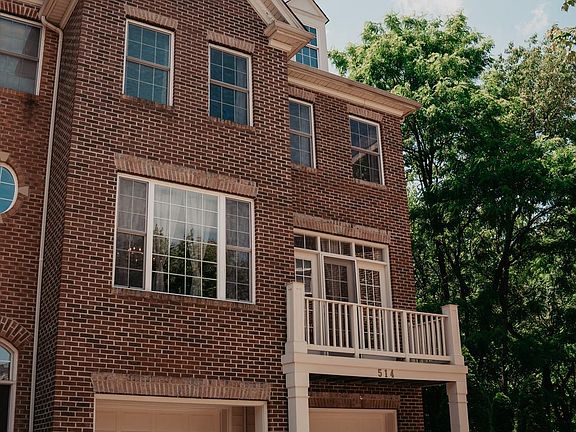 2nd image of 514 Triadelphia Way
