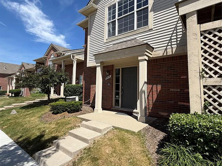 1908 Flagstone Cir — Photo 24
