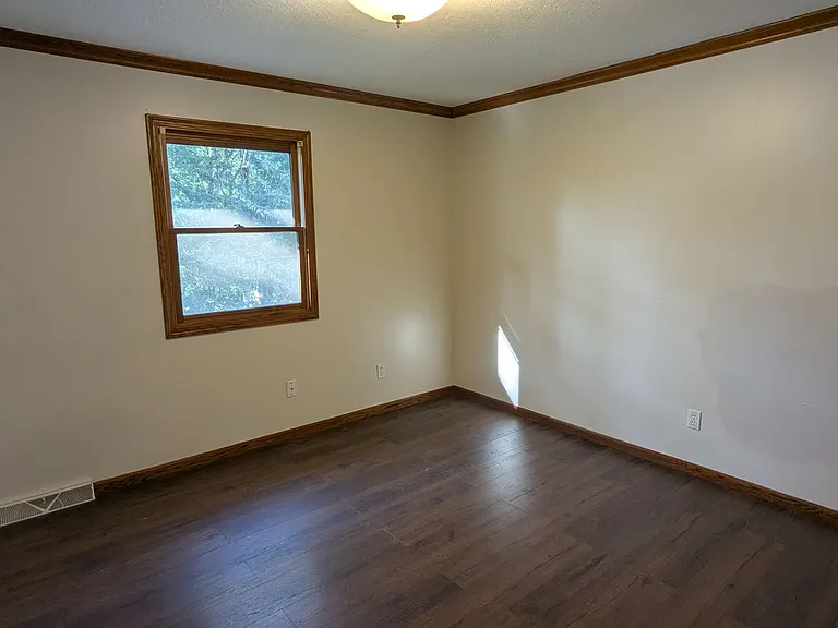 2025 Longfellow St NE — Photo 48