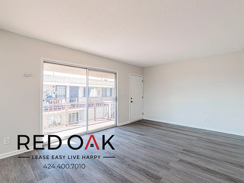 2801 W Rosecrans Ave #3