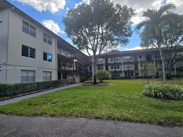 13500 SW 1st St APT 202U, Hollywood, FL 33027
