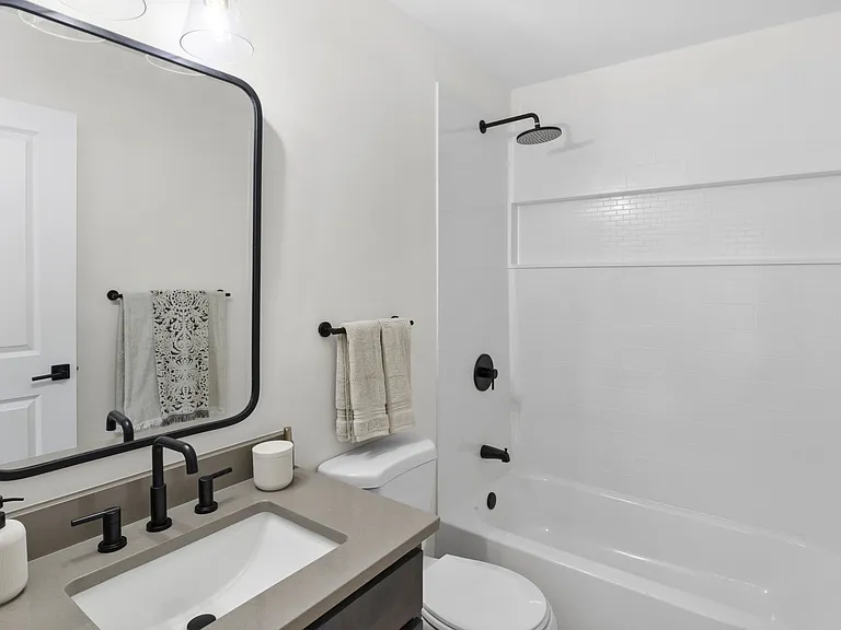 Porcelain Tile Bath and Shower Surrounds