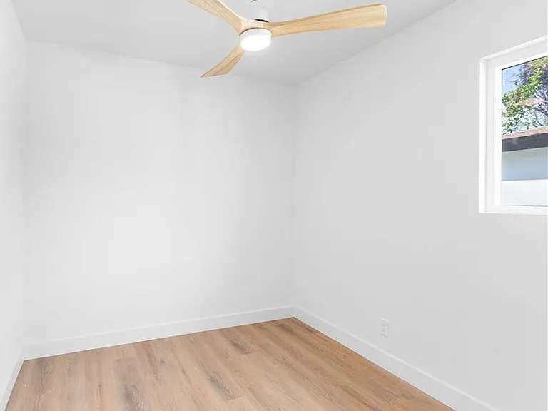6525 Ajax Ave — Photo 5