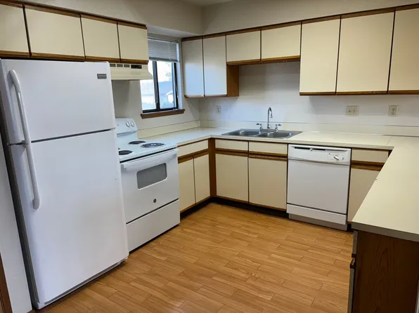 Westwood Villas, 408 S 61st Ave APT F, Yakima, WA 98908