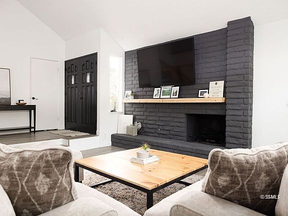 4th image of 920 Scott St