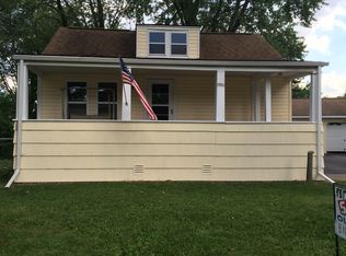 7550 Stephens Rd, Center Line, MI 48015