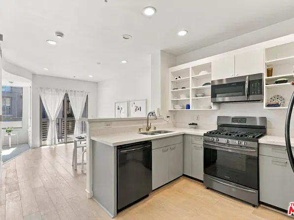 100 S Alameda St Unit 419, Los Angeles, CA 90012