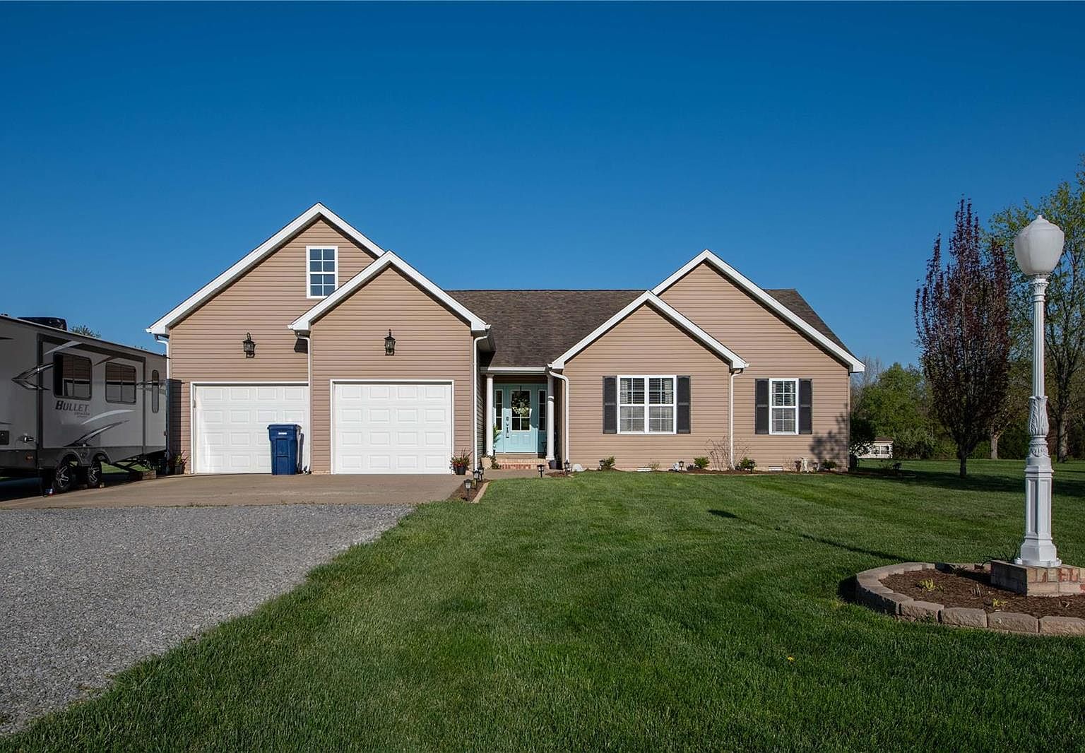 15184 Rue Belle Ln, Johnston City, IL 62951 Zillow