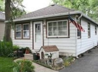 90 Beach Ave, Edgerton, WI 53534