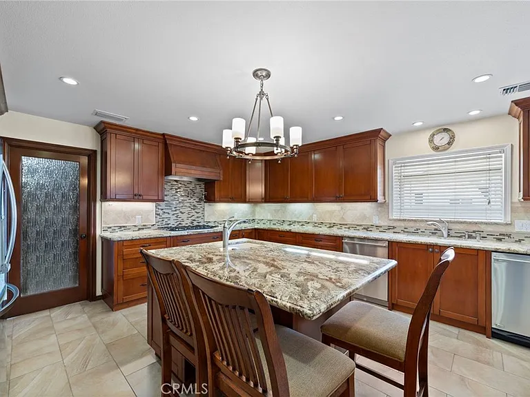 963 E Meda Ave — Photo 11