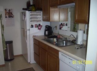 2050 Holiday Rd APT B1, Coralville, IA 52241