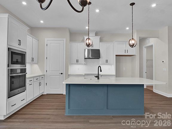 7th image of this home