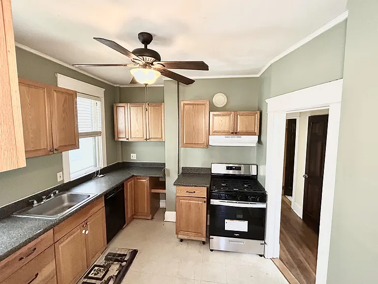 717 Myrtle Ave #1 — Photo 6