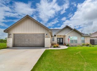 6925 McLeod Dr, Abilene, TX 79602