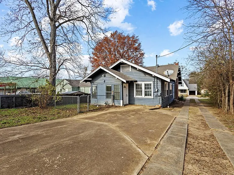 1310 W Morton St — Photo 40