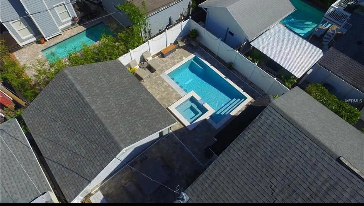 3 bed, 2.5 bath, 2460 sqft, $8,500 — Photo 4