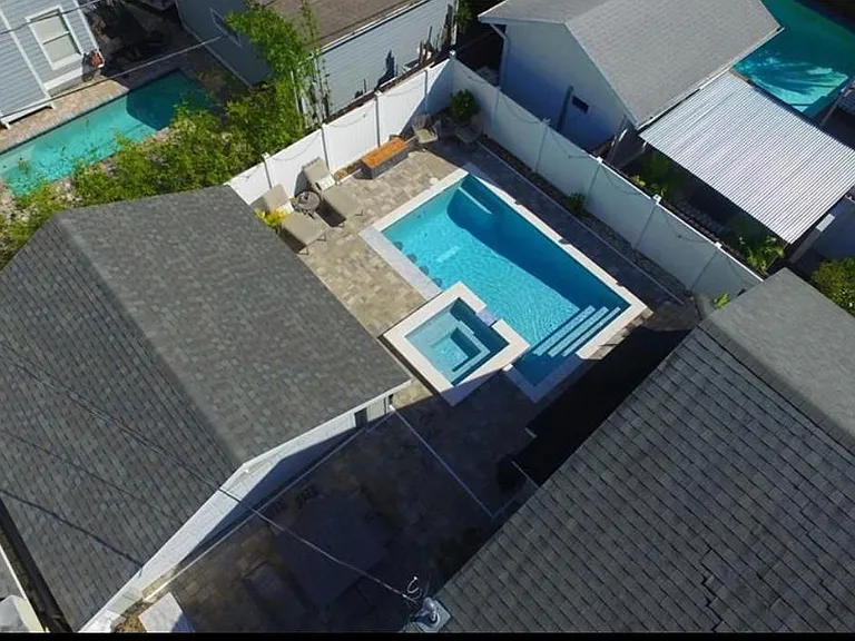 2905 W Bay Court Ave — Photo 4