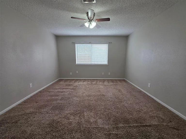 6607 Rockfield Dr — Photo 6