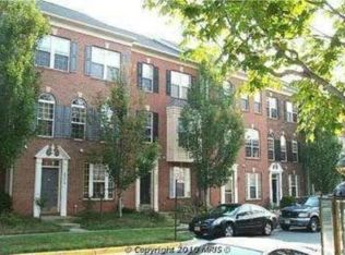 46210 Walpole Ter, Sterling, VA 20165