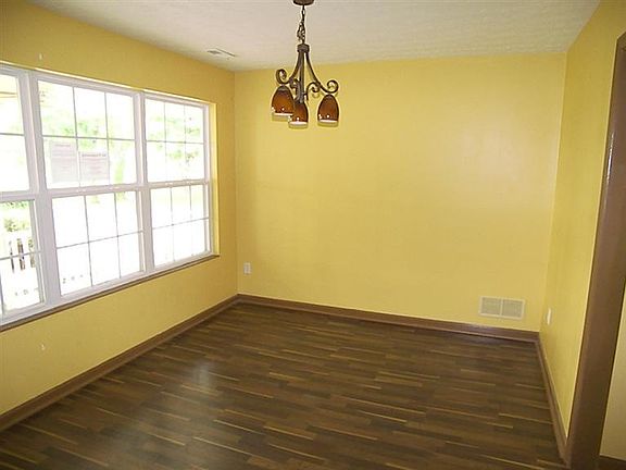 4th image of 9610 Arrowcreek Dr