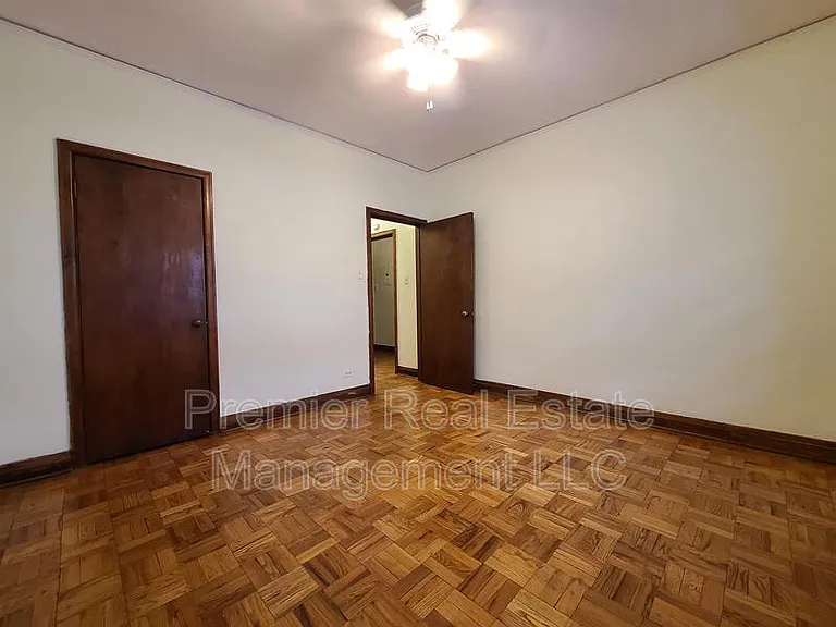 963 N Logan St #19 — Photo 6