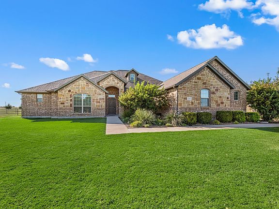 2nd image of 282 Heather Ln