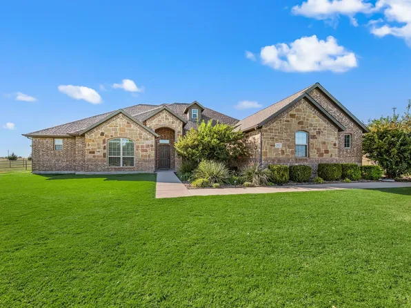 282 Heather Ln, Decatur, TX 76234