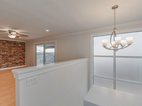 2nd Floor - Stairwell Entry