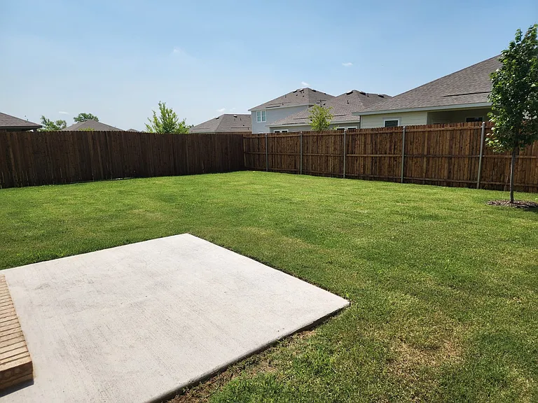 4921 Weymouth Dr — Photo 12