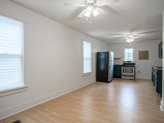Open Layout - Living Room and Kitchen All Open