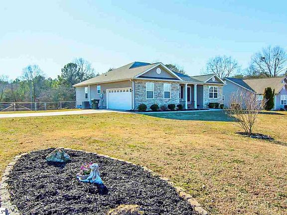 4th image of 106 Roseberry Hill Dr