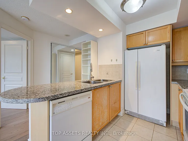 10 Northtown Way #606 — Photo 19