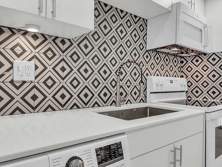 1720 Harrison St #15B — Photo 5