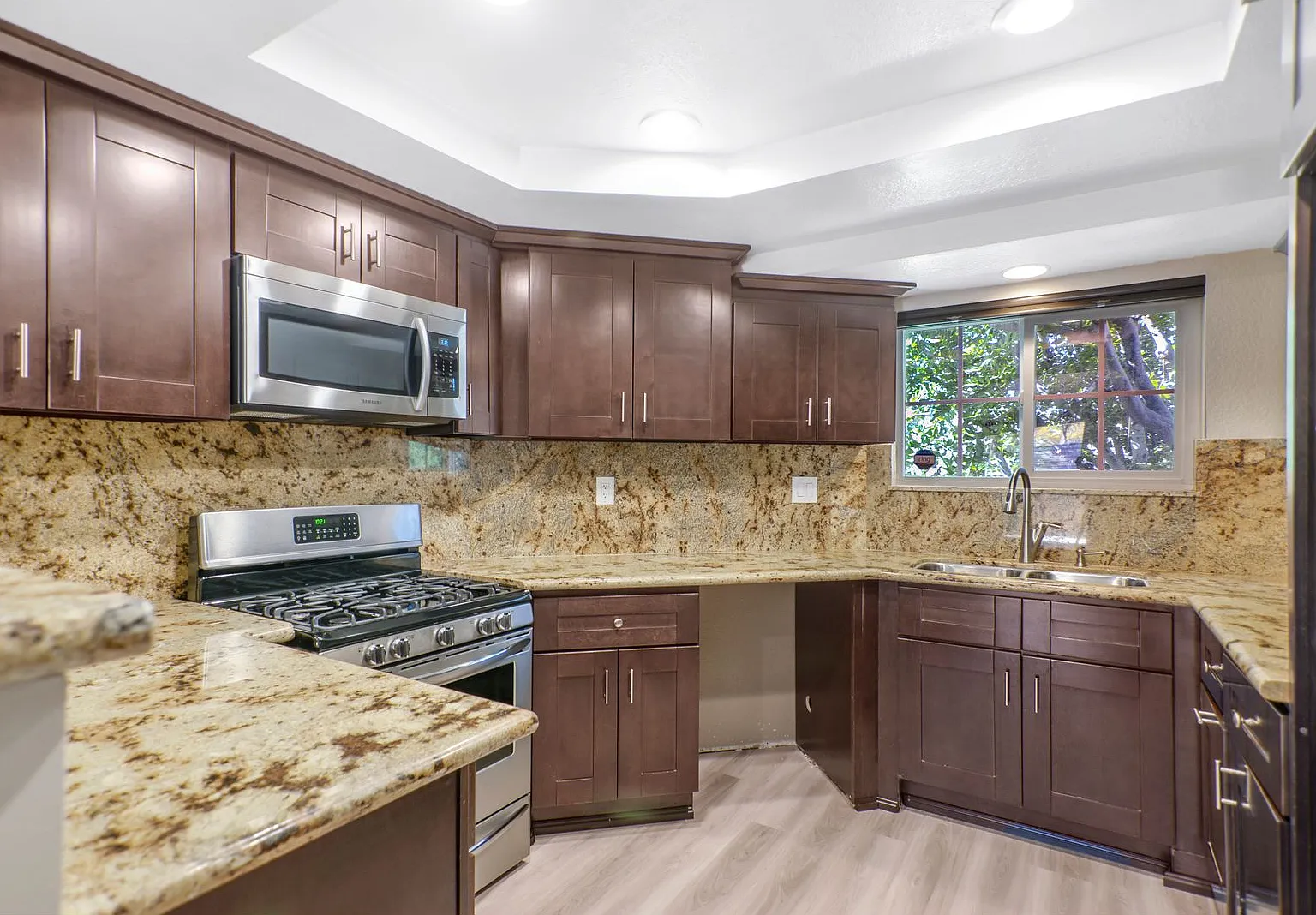 2 Bedroom Condo - Laguna Hills! — Photo 1