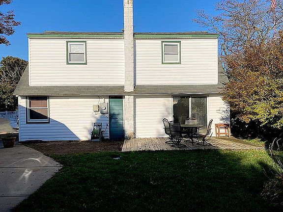 2nd image of 2278 4th St