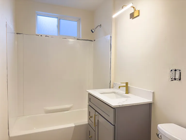 540 W Spain St — Photo 15
