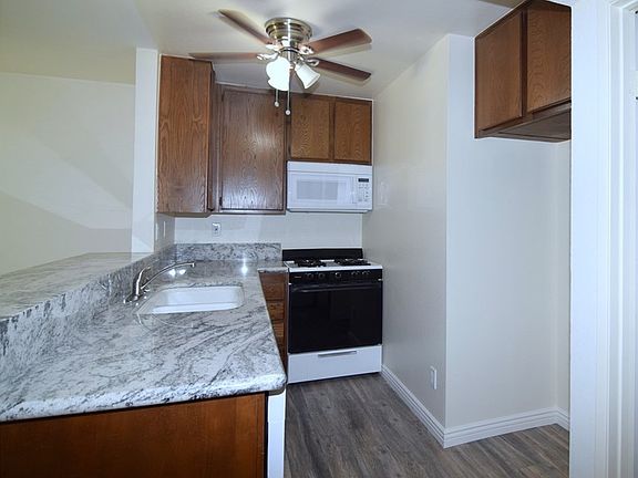 3rd image of 7120 Carlson Cir Unit 260