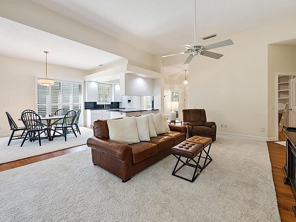 3rd image of 8548 Beaconhill Road