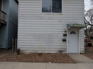 8444 S Escanaba Ave, Chicago, IL