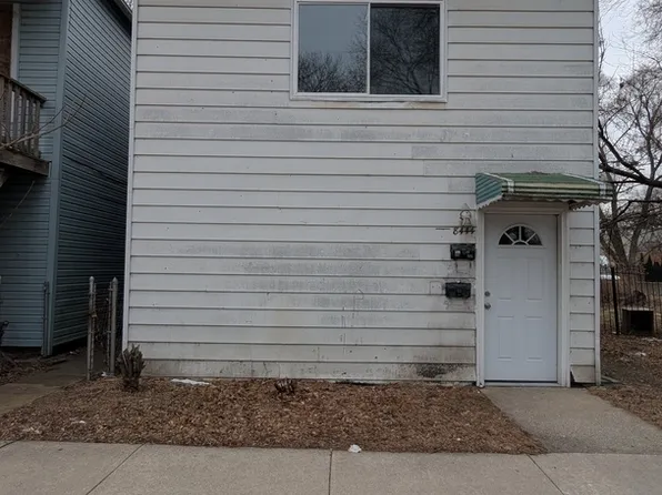 8444 S Escanaba Ave, Chicago, IL 60617