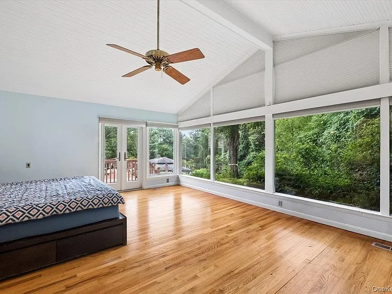 5 Agnes Cir — Photo 13