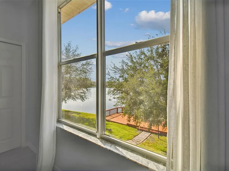 18026 Java Isle Dr — Photo 43