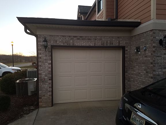 3rd image of 102 Lookout Pointe Dr