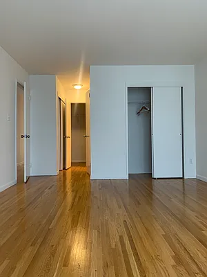 Rented by Compass | media 13