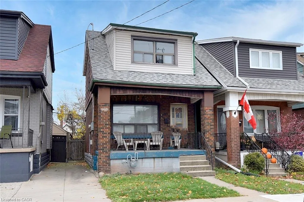 69 Gage Ave N photo 1