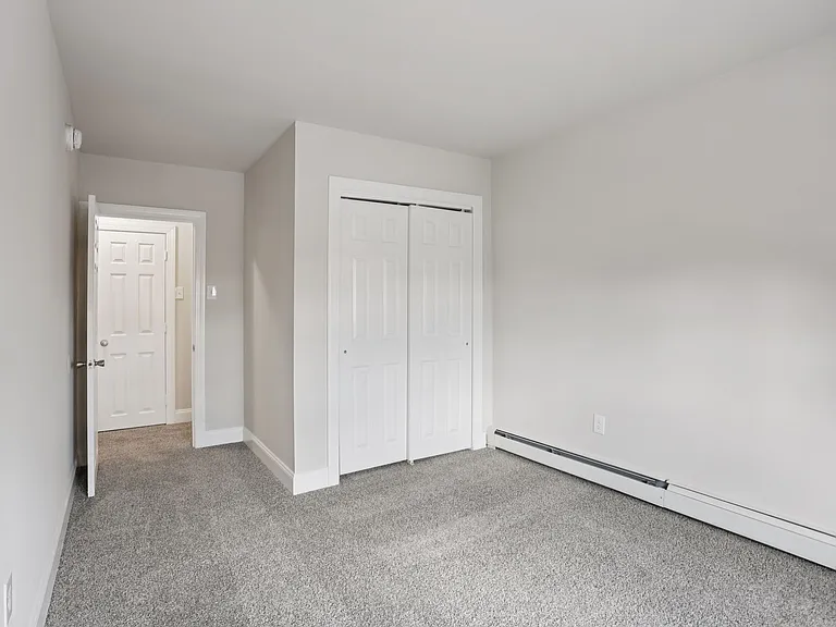 Maple Walk Apartments — Photo 20