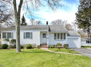 3 Elbert Ct, Ramsey, NJ 07446